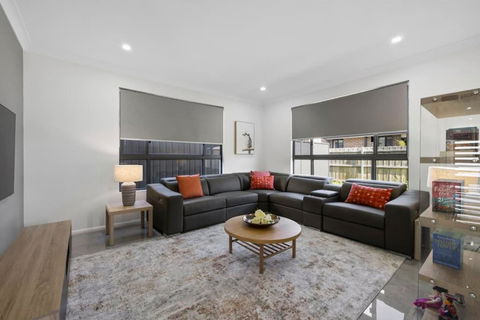 Your Home Away From Home 4BR Escape - Holiday Byron Bay 1