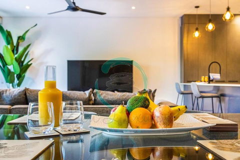 ZEN ARCTIC Luxury 2-Story T/House + Pool & Markets - Holiday Byron Bay 3