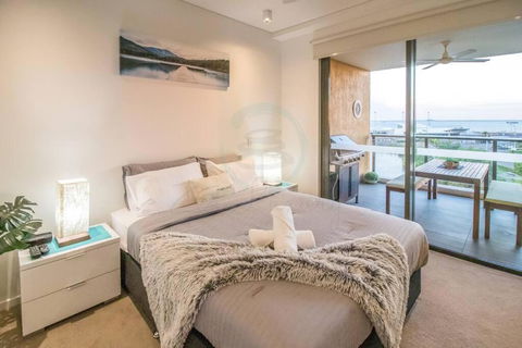 ZEN BY THE OCEAN - 1-BR Executive Biz Retreat - Holiday Byron Bay 1