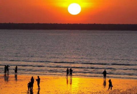 ZEN CENTRAL Ambient 3BR Apt In The Heart Of Darwin - Holiday Byron Bay 2