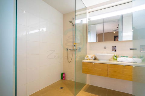 ZEN PARADISE - 2-BR Waterfront Ocean View Retreat - Holiday Byron Bay 2