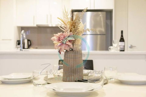 ZEN SUN CITY Cozy 2-BR/2-BA Ocean View Retreat - Holiday Byron Bay 0