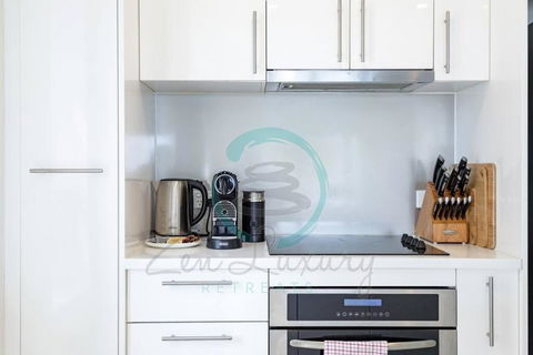 ZEN SUNSHINE - COZY 2-BR/2-BA OCEAN VIEW RETREAT - Holiday Byron Bay 1