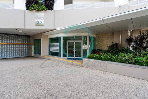 ZEN Tree Blossom: 3-BR Luxury Apt Near Waterfront - Holiday Byron Bay 1