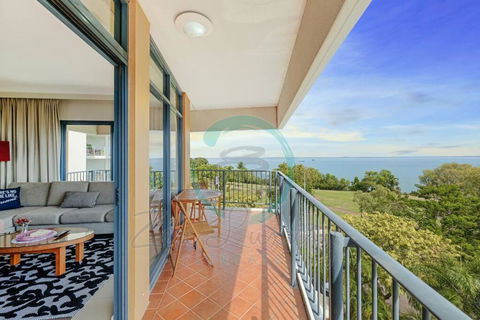 ZEN88 Esplanade: 3-BR Luxury Suite Near Waterfront - Holiday Byron Bay 0