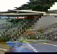 Small-Group Great Ocean Road and Twelve Apostles Full-Day Tour