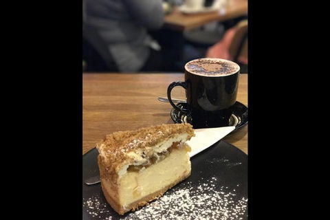 Adelaide City Highlights With Hahndorf And Mt. Lofty - Holiday Byron Bay 1