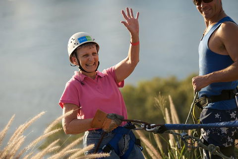 Abseiling The Kangaroo Point Cliffs In Brisbane - Holiday Byron Bay 2