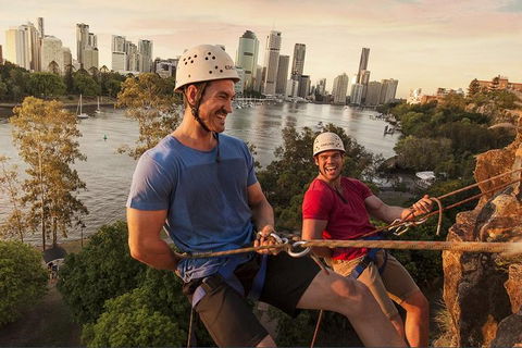 Abseiling The Kangaroo Point Cliffs In Brisbane - Holiday Byron Bay 5