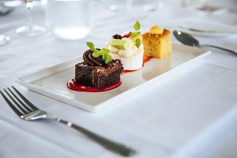 Journey Beyond Cruise Sydney Harbour - All Inclusive Dinner Cruise - Holiday Byron Bay 2
