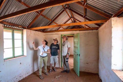 Private Cultural And Historical Painted Desert Tour In Hermannsburg - Holiday Byron Bay 4