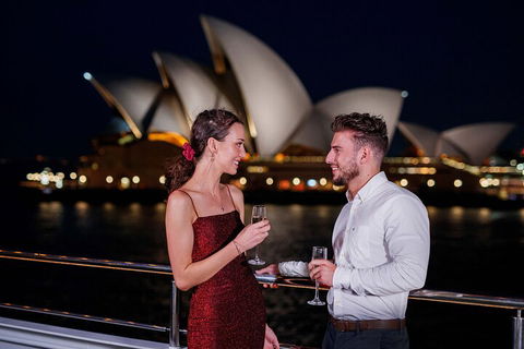 Sydney Harbour Dinner Cruise - Holiday Byron Bay 3