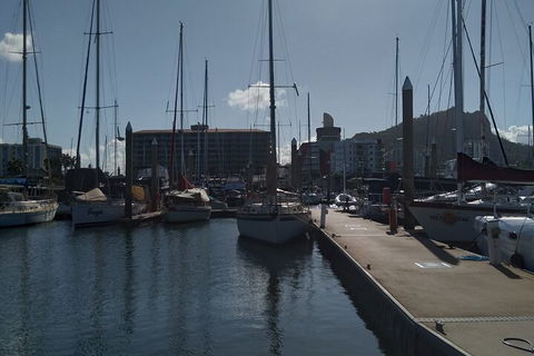 Townsville Small Group Sunset Sail Sailing Cruise Boat Tour Charter Hire - Holiday Byron Bay 5