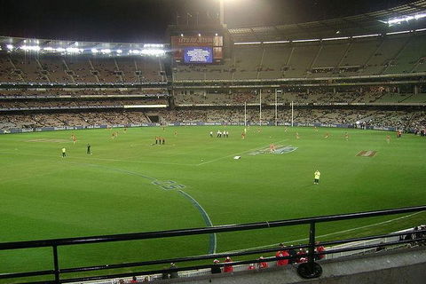Half-Day Sports Lovers Bus Tour Of Melbourne With Tour Options - Holiday Byron Bay 1