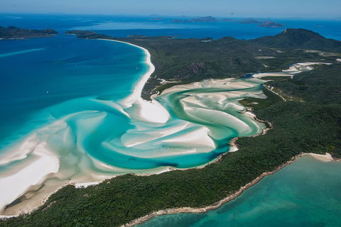 Fly & Sail Package (With Providence) - Holiday Byron Bay 5