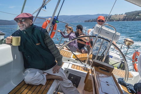 Half-Day Sailing On The Derwent River From Hobart - Holiday Byron Bay 2