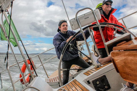 Half-Day Sailing On The Derwent River From Hobart - Holiday Byron Bay 3