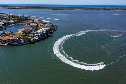 Jet-Boat Ride And Helicopter Flight From The Gold Coast - Holiday Byron Bay 1