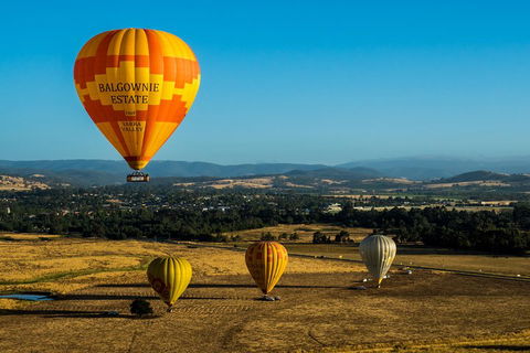 Yarra Valley Balloon Flight And Winery Tour - Holiday Byron Bay 0