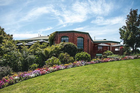 Yarra Valley Premium Tour Inc Lunch And Cheese And Wine Pairing At De Bortoli - Holiday Byron Bay 3