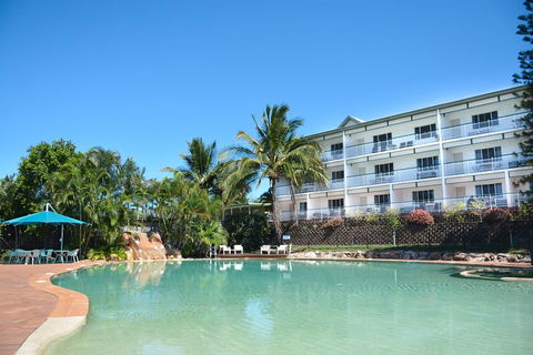 Fraser Explorer K'gari 2-Day Tour - Holiday Byron Bay 0