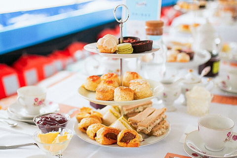 High Tea Cruise On Popeye - Holiday Byron Bay 4